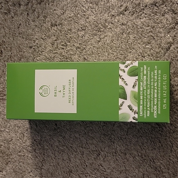Basil & Thyme R.D - Picture 1 of 3